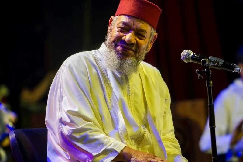 رحيل أيقونة الطرب المغربي عبد الهادي بلخياط… صوت خالد يغيب بالجسد ويحيا بالأثر
