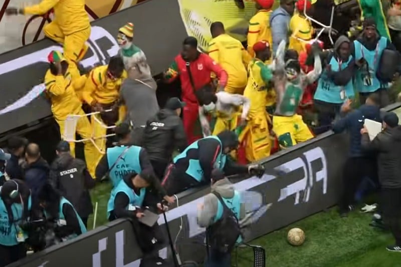 أحداث “الكان” تشعل النقاش حول الهجرة وتحذيرات من الانزلاق إلى خطابات متطرفة