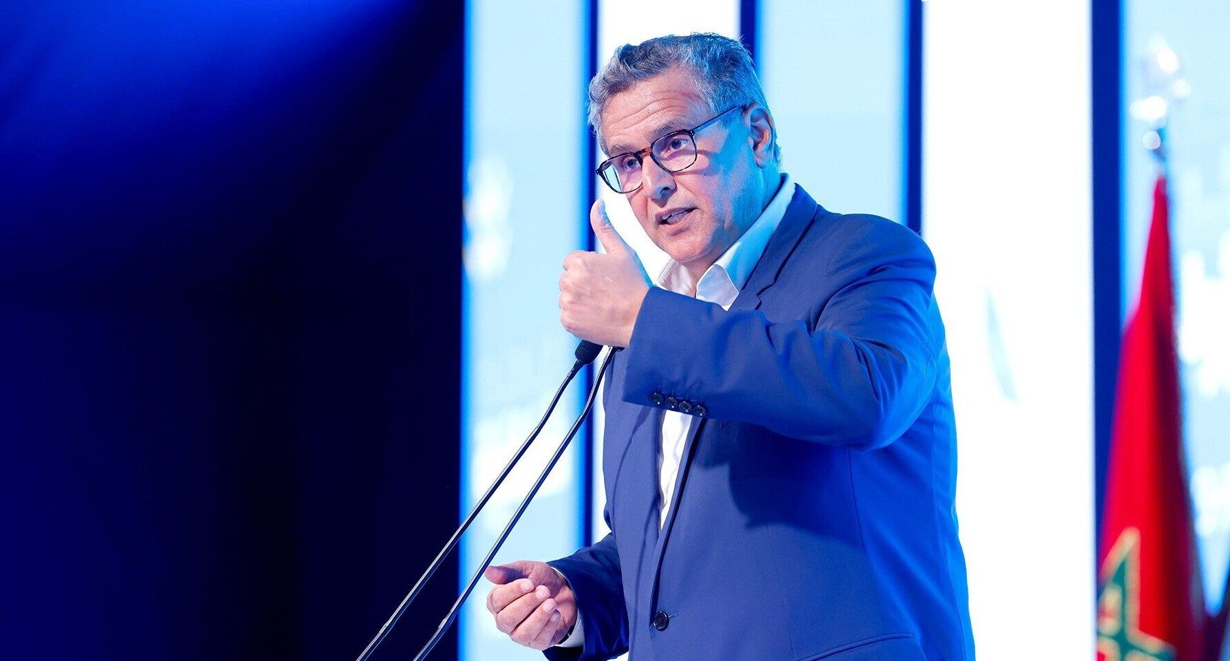 أخنوش يودّع قيادة “الأحرار”: أسلّم المشعل وأنا مطمئن على مستقبل الحزب