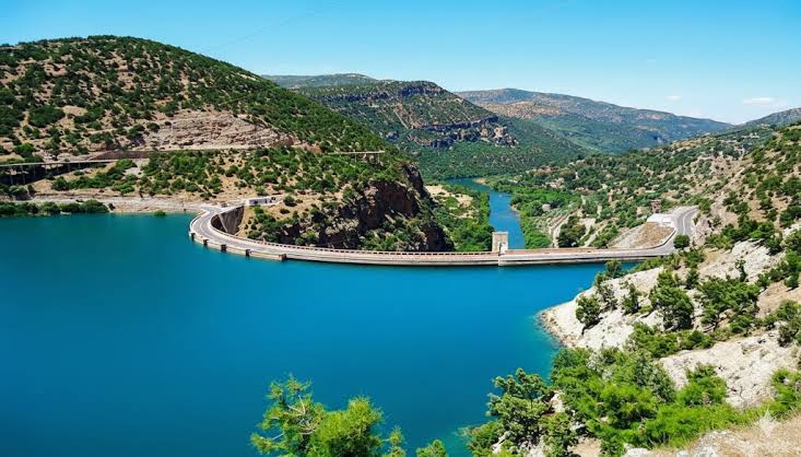 ربيع الأمل المائي.. السدود المغربية تتجاوز 72% وتنعش آمال موسم فلاحي واعد