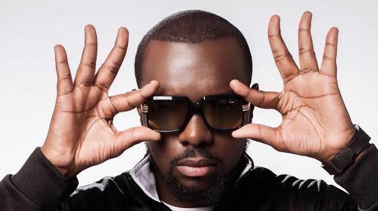 ميتر جيمس في قلب عاصفة قانونية… التفاصيل الكاملة