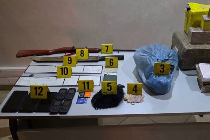 محاولة قتل شرطي تورط 5 مهربين للمخدرات أثناء توقيفهم نواحي واد زم