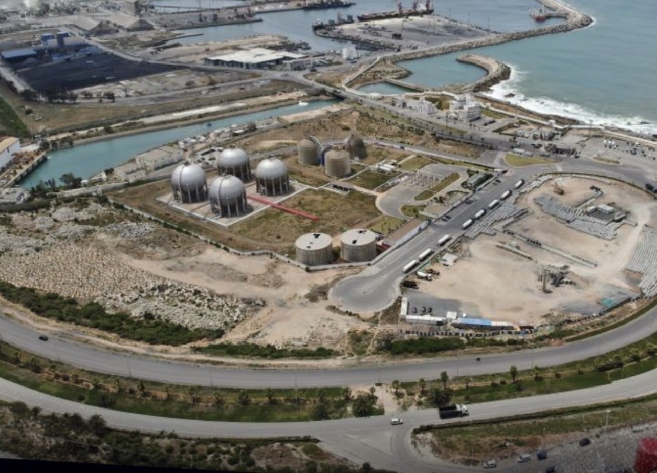 مشروع طرقي استراتيجي لتعزيز الربط الصناعي والمينائي بالجرف الأصفر